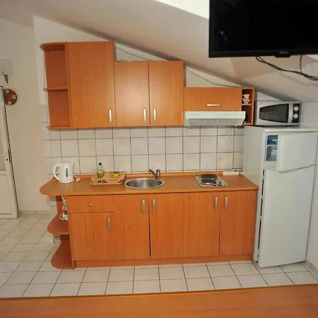 Anni-one Bedroom A3